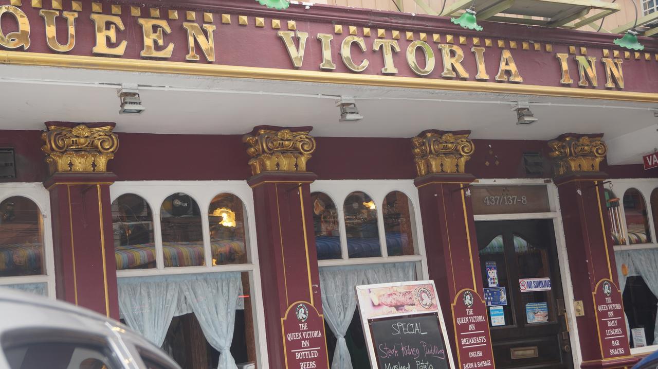 Queen Victoria Inn Pattaya Bagian luar foto