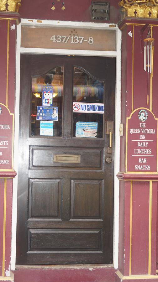 Queen Victoria Inn Pattaya Bagian luar foto