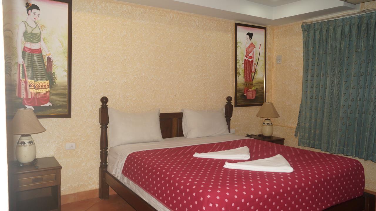Queen Victoria Inn Pattaya Bagian luar foto